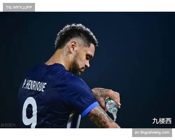 恩里克强调球员挑战自我 强化内部竞争提升球队实力 恩里克强调球员挑战自我 强化内部竞争提升球队实力