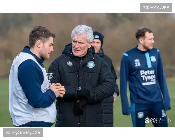 伊劳拉执教能力获名宿力挺,曼联选帅被指忽视精英